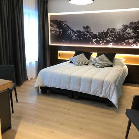 Trelex Auberge De La Tour מראה חיצוני תמונה